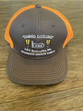 Trucker hat